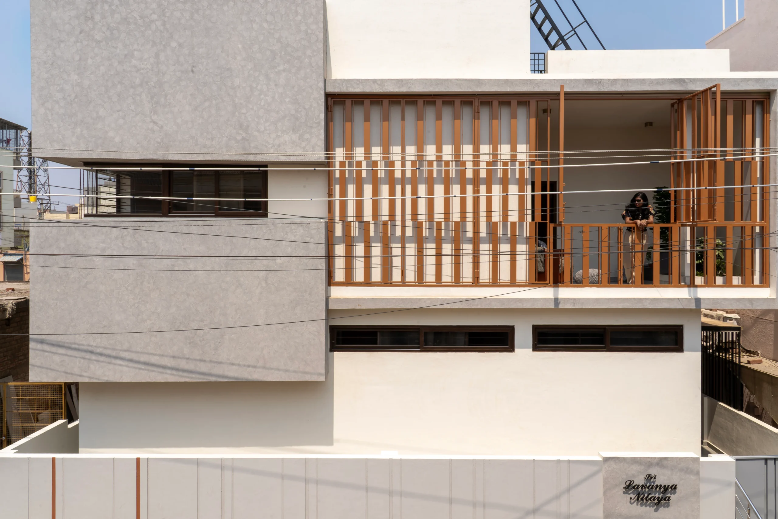 cube-nest-wooden-screen-facade-chintamani